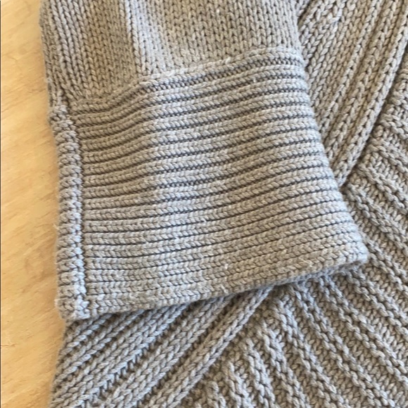 Alice + Olivia Grey CableKnit Cocoon cardigan sz L - Picture 4 of 12